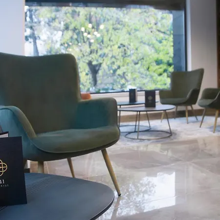 H41 Luxury Suites-3